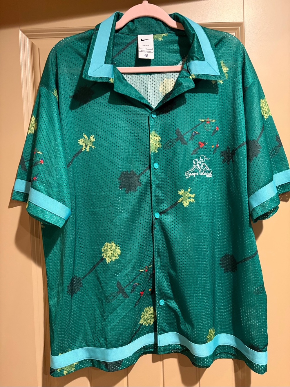 Nike Green Mesh Short-Sleeve Button Up  with Light Blue Trim Size Large